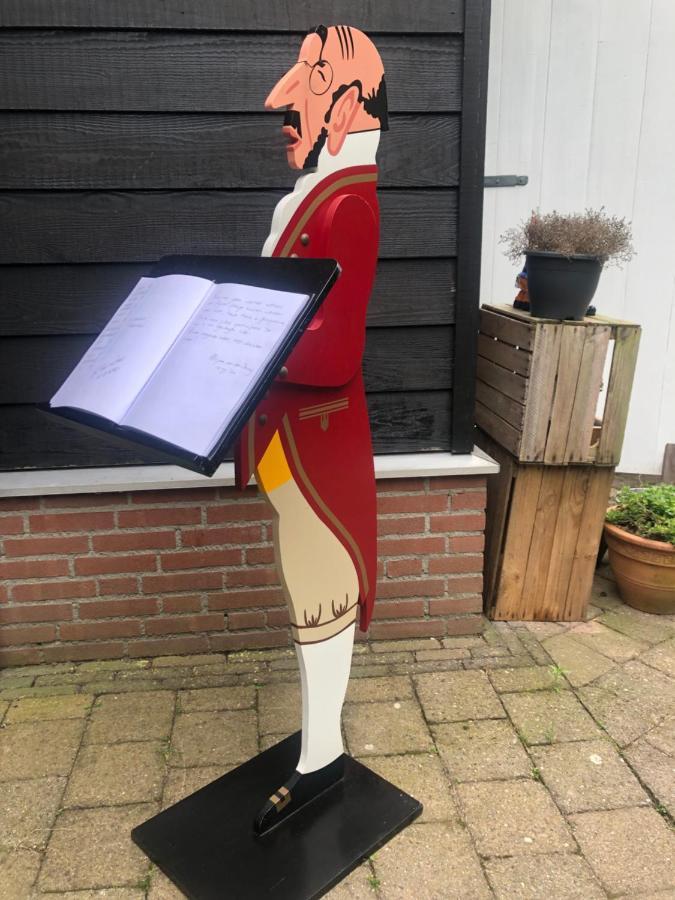 De Vrienden Van Sir Sirjansland ภายนอก รูปภาพ